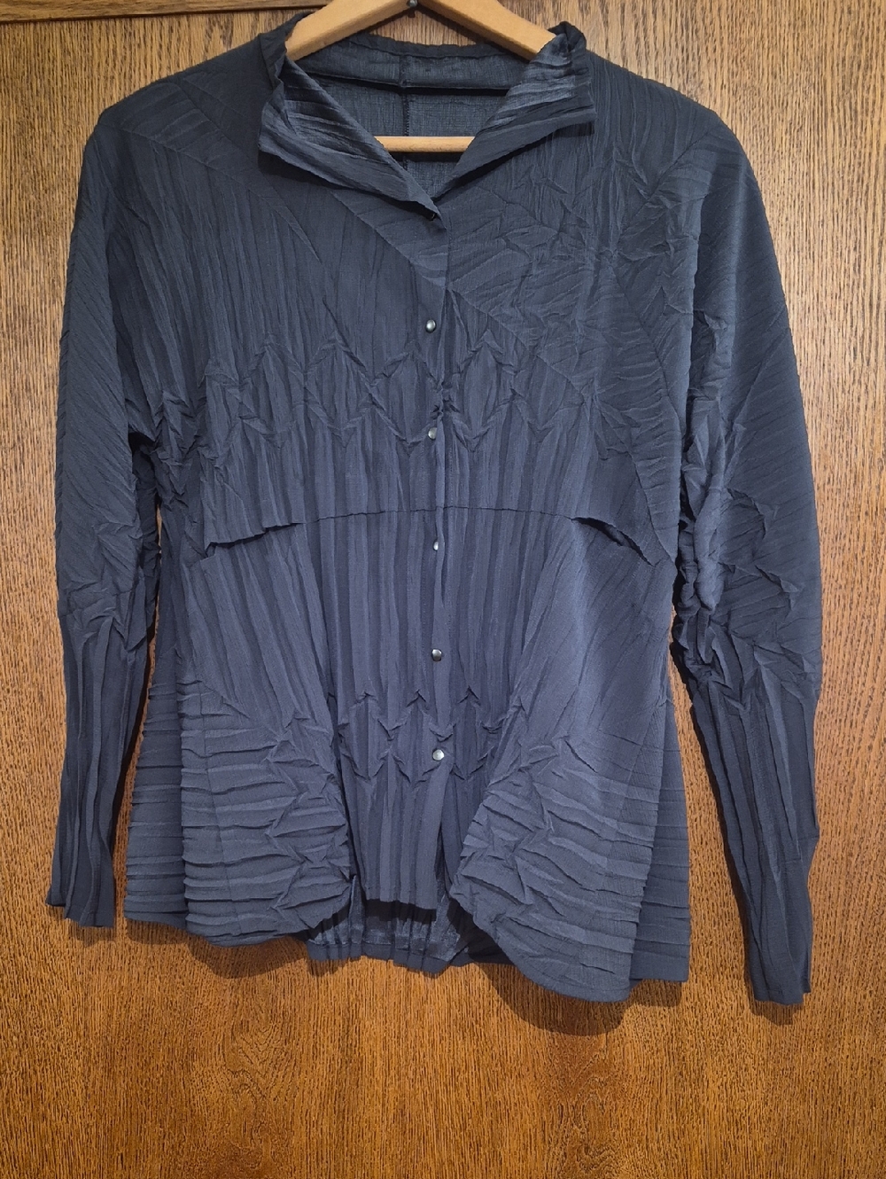 Babette Crinkle-Texture Black Snap-Front Women's Shirt